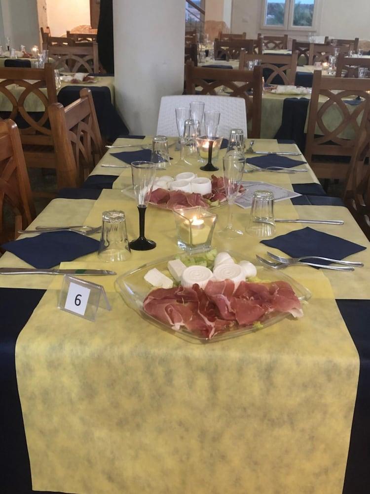 Hotel Resort Portoselvaggio Sant Isidoro  Εξωτερικό φωτογραφία