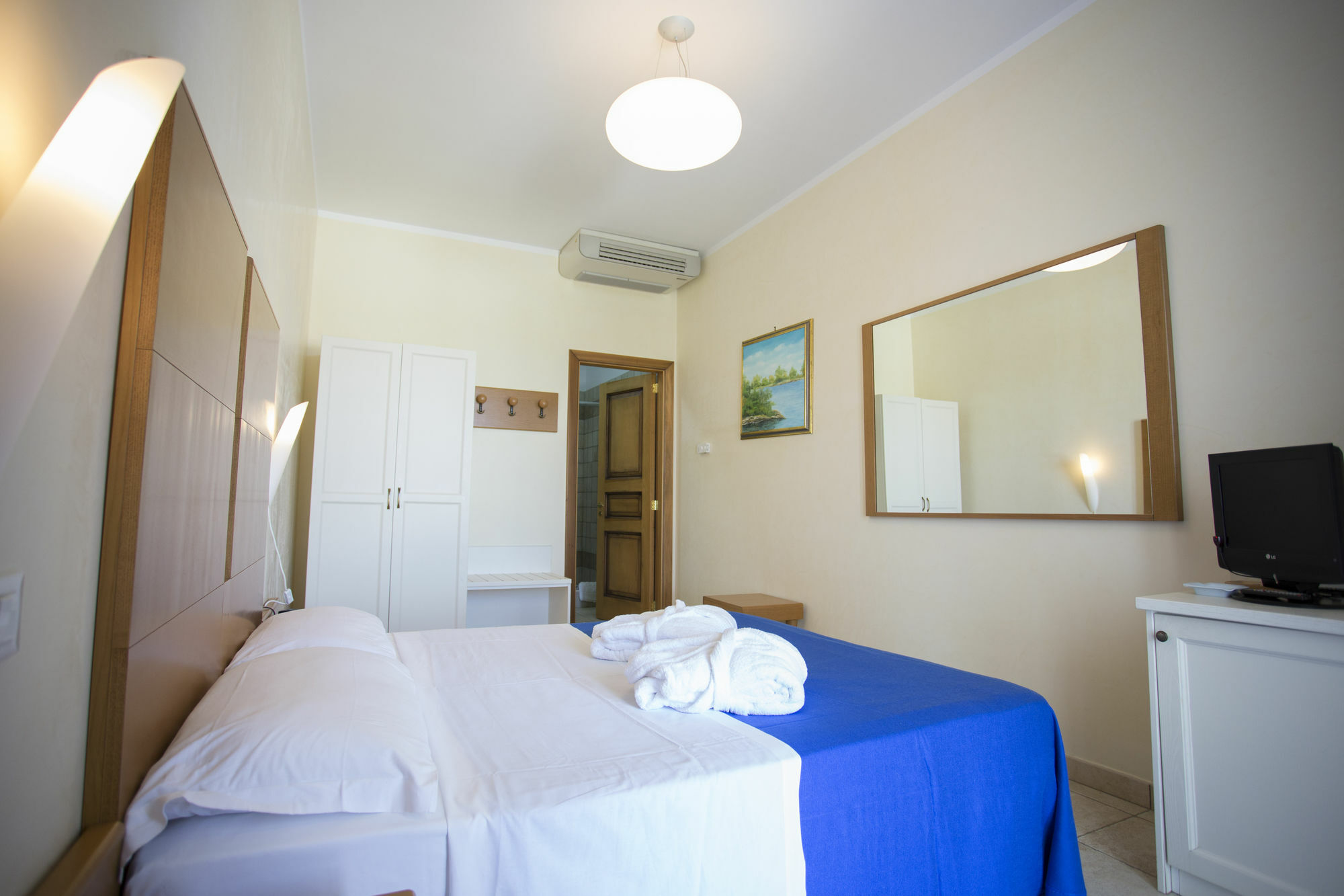 Hotel Resort Portoselvaggio Sant Isidoro  Εξωτερικό φωτογραφία
